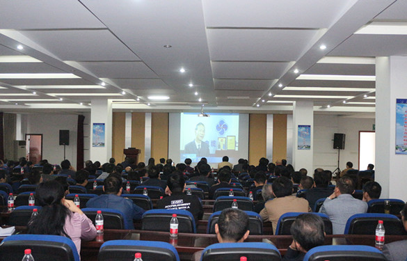 溧阳市教育局机关干部携全市中小学校长一行来GA黄金甲电缆旅行考察