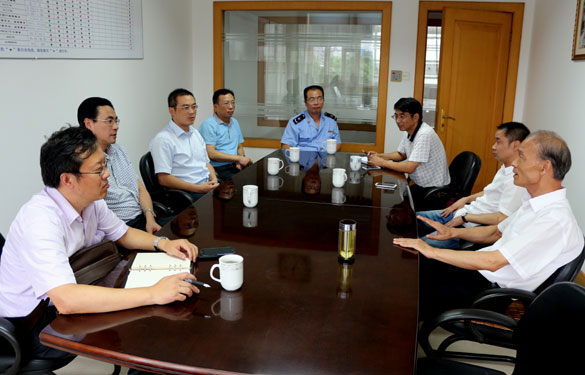 常州市工商局局长陈国庆一行来GA黄金甲集团调研