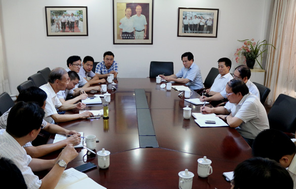 常州市副市长王成斌来GA黄金甲集团调研