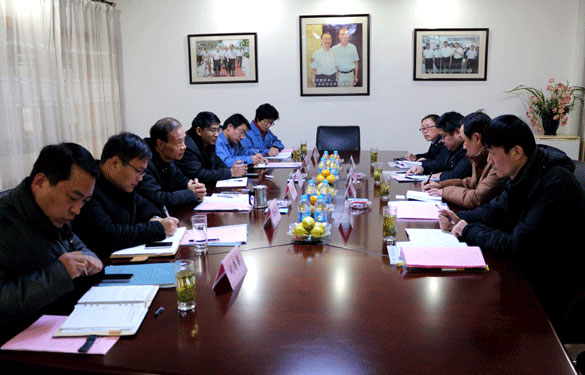 常州市磨练检疫局副局长岳小平来GA黄金甲集团调研